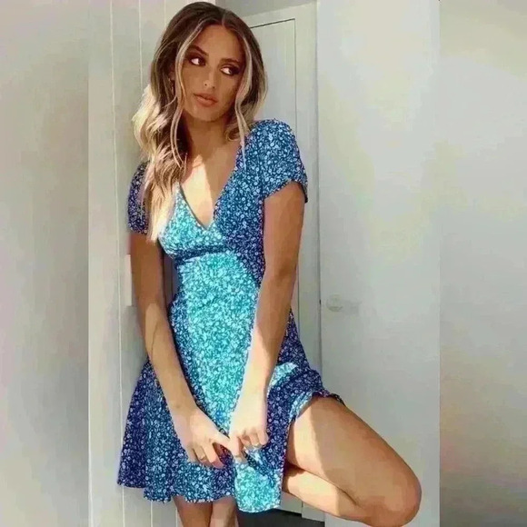 Princess Polly The Sting Mini Dress Ruffle Hem Short Floral V-neck Blue Size 0 - Picture 4 of 12